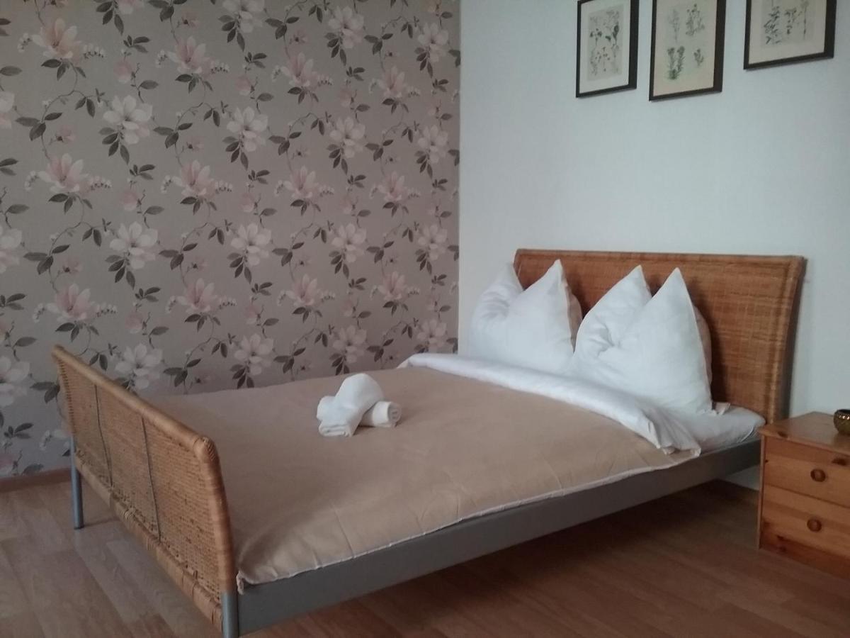 Apartamento Pokoje Mlodziezowe Stary Toruń Exterior foto